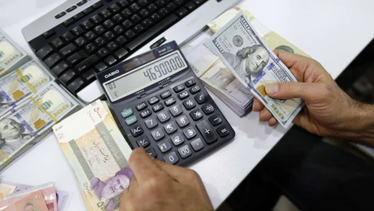 ما هي العلاقة بين قيمة العملة والتجارة الخارجية؟
