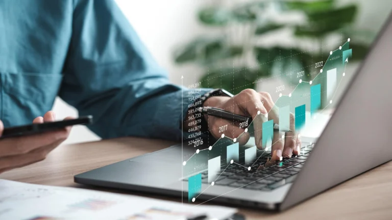 دليل شامل حول التداول ومخاطر الأصول الرقمية 