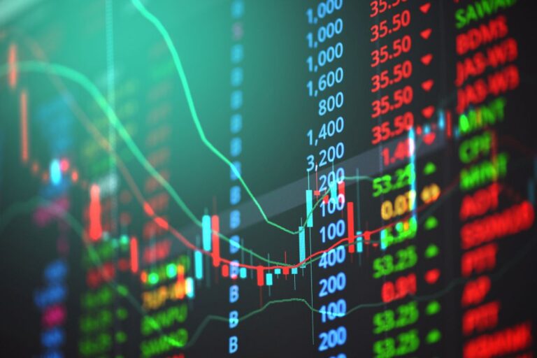 الأسهم الدفاعية في السوق السعودي